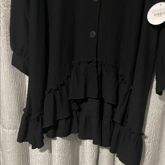 Elegant Black Button-Down Tunic - Picture 6 of 6